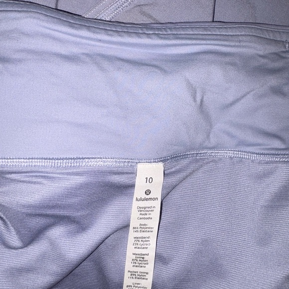 Lululemon Speed Up Shorts Purple - Picture 3 of 3